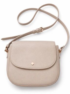 Classic Pebbled Crossbody Saddle Bag in Light Taupe